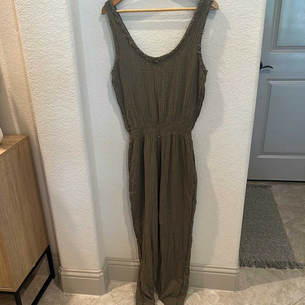 MICHAEL STARS *NEW WITH TAGS* Olive Green Sleeveless Jumpsuit - Picture 7 of 7